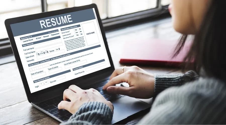 How to Make a Resume  | Beginner's Guide